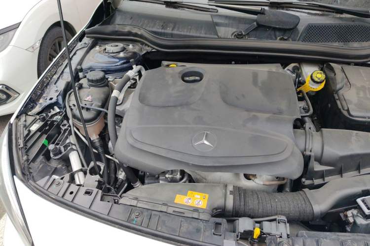 Used Mercedes-Benz GLA 2018 GLA 220 4MATIC Sport Edition Engine Bay Right