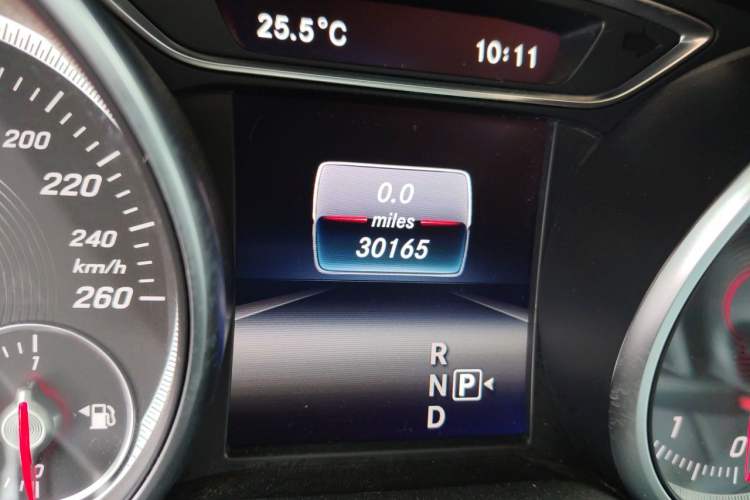 Used Mercedes-Benz GLA 2018 GLA 220 4MATIC Sport Edition Odometer Close Up