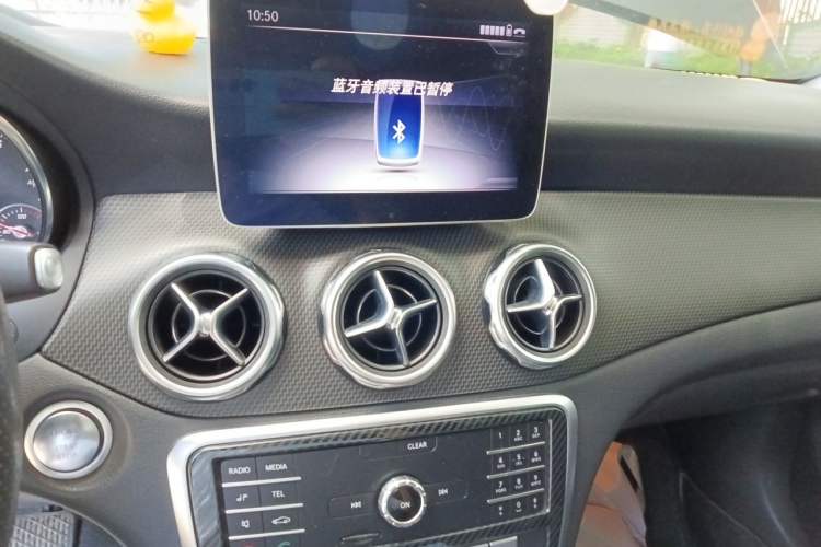 Used Mercedes-Benz GLA 2018 GLA 200 Sport Edition Audio And AC Panel