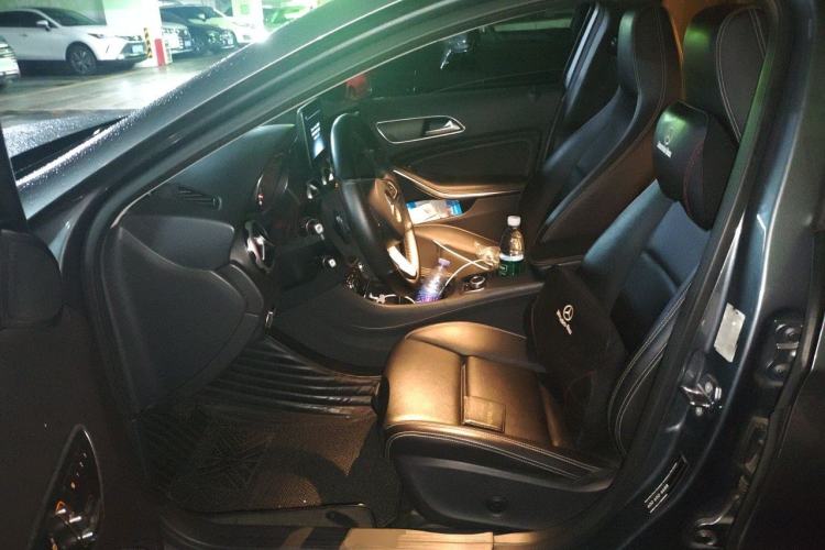Used Mercedes-Benz GLA 2018 GLA 200 Sport Edition Driver Seat