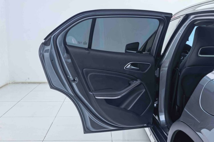 Used Mercedes-Benz GLA 2018 GLA 200 Sport Edition Exterior 2