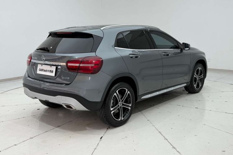 Used Mercedes-Benz GLA 2018 GLA 200 Fashion Model Exterior 4