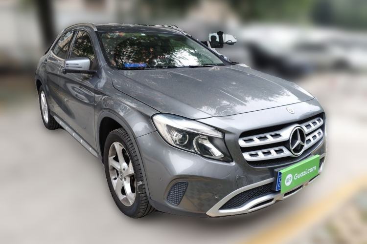 Used Mercedes-Benz GLA 2018 GLA 200 Sport Edition Front Right 45 Deg