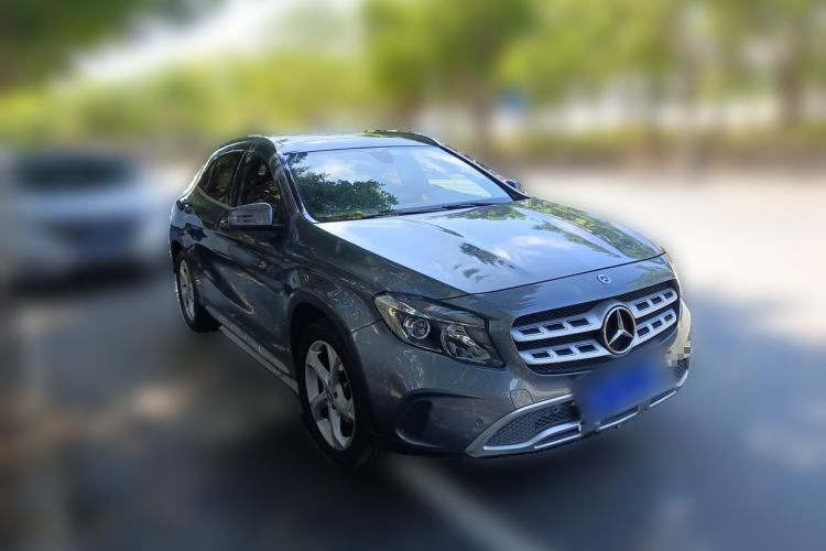 Used Mercedes-Benz GLA 2018 GLA 200 Sport Edition Front Right 45 Deg