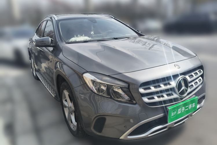 Used Mercedes-Benz GLA 2018 GLA 200 Sport Edition Front Right 45 Deg