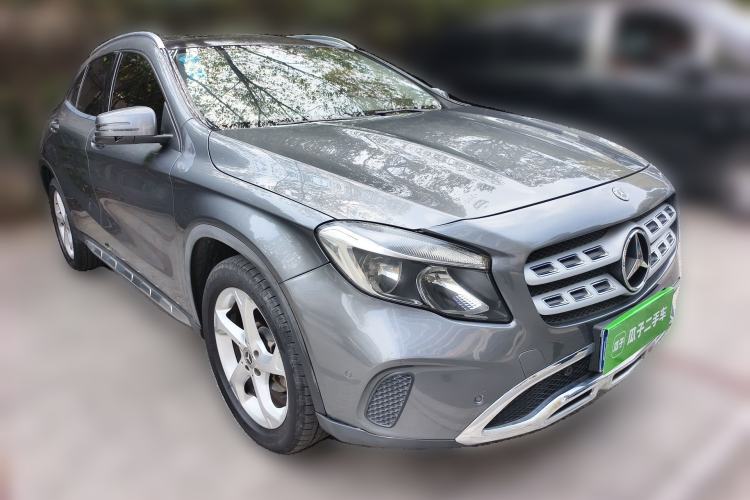 Used Mercedes-Benz GLA 2018 GLA 200 Sport Edition Front Right 45 Deg