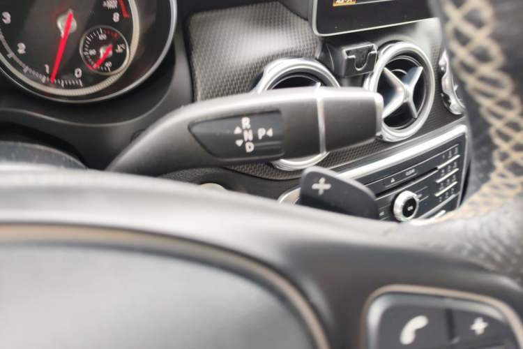 Used Mercedes-Benz GLA 2018 GLA 200 Sport Edition Gear Lever