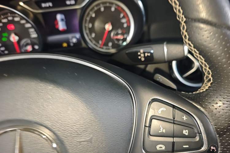 Used Mercedes-Benz GLA 2018 GLA 200 Fashion Model Gear Lever