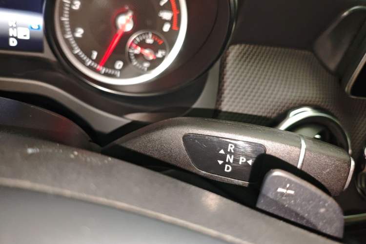 Used Mercedes-Benz GLA 2018 GLA 200 Sport Edition Gear Lever