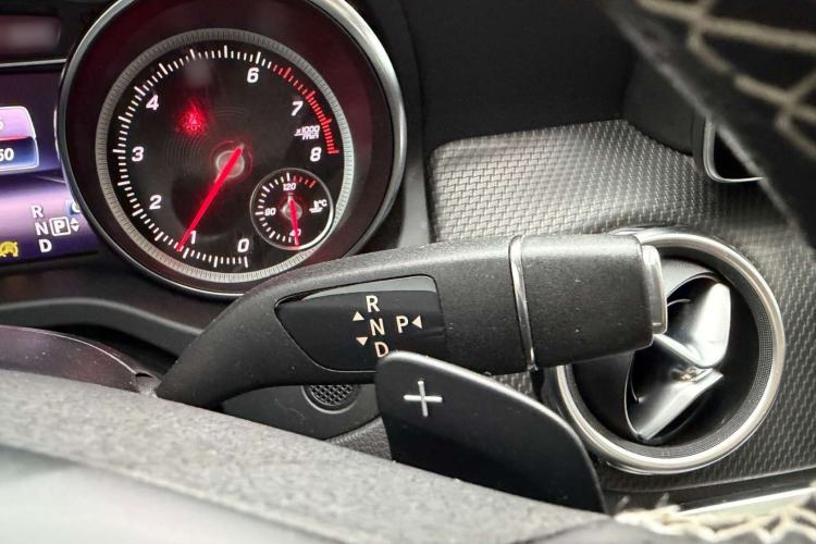Used Mercedes-Benz GLA 2018 GLA 200 Fashion Model Gear Lever