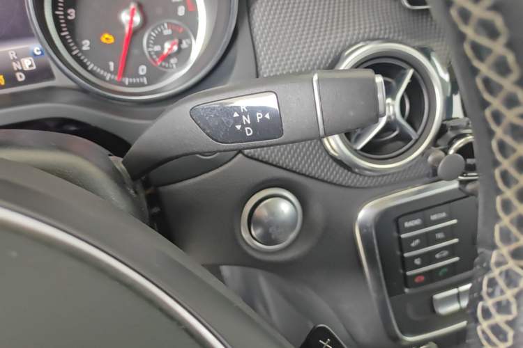 Used Mercedes-Benz GLA 2018 GLA 200 Sport Edition Gear Lever