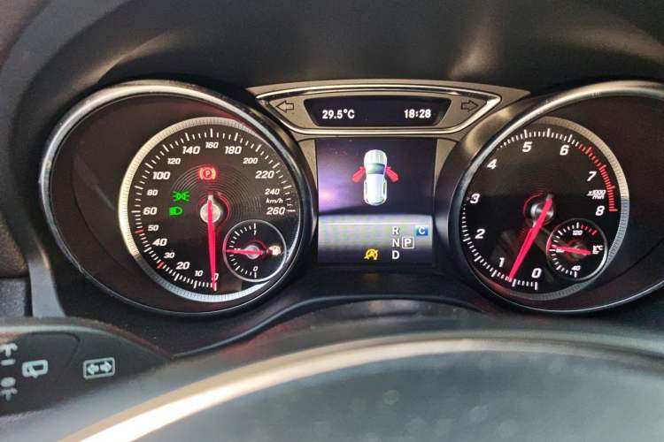 Used Mercedes-Benz GLA 2018 GLA 200 Fashion Model Instrument Cluster