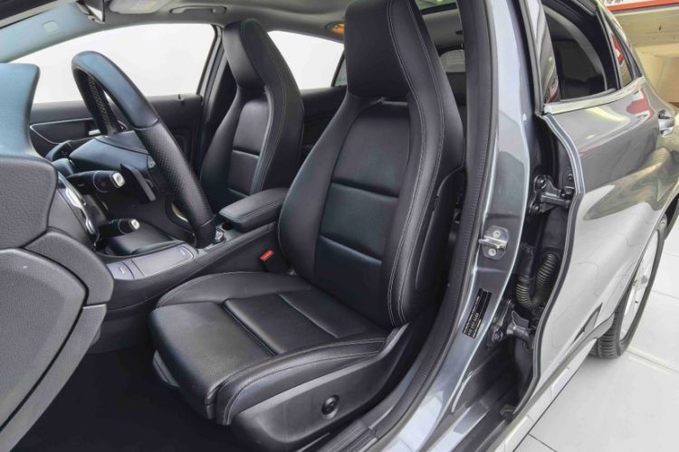 Used Mercedes-Benz GLA 2018 GLA 200 Sport Edition Interior 6