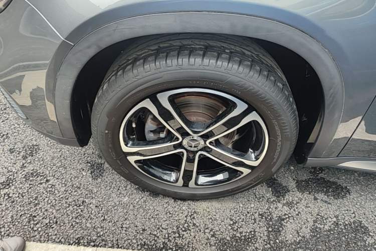 Used Mercedes-Benz GLA 2018 GLA 200 Fashion Model Left Front Wheel Hub