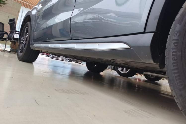 Used Mercedes-Benz GLA 2018 GLA 200 Fashion Model Left Side Sill