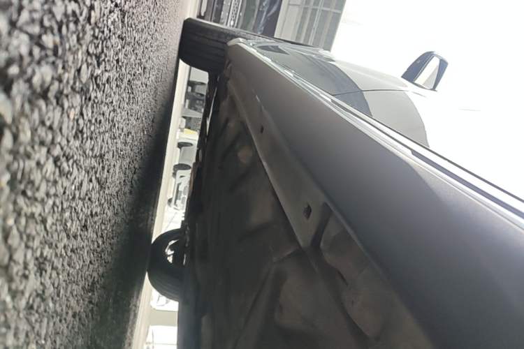 Used Mercedes-Benz GLA 2018 GLA 200 Fashion Model Left Side Sill