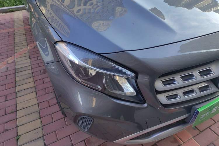 Used Mercedes-Benz GLA 2018 GLA 200 Sport Edition Right Front Headlight