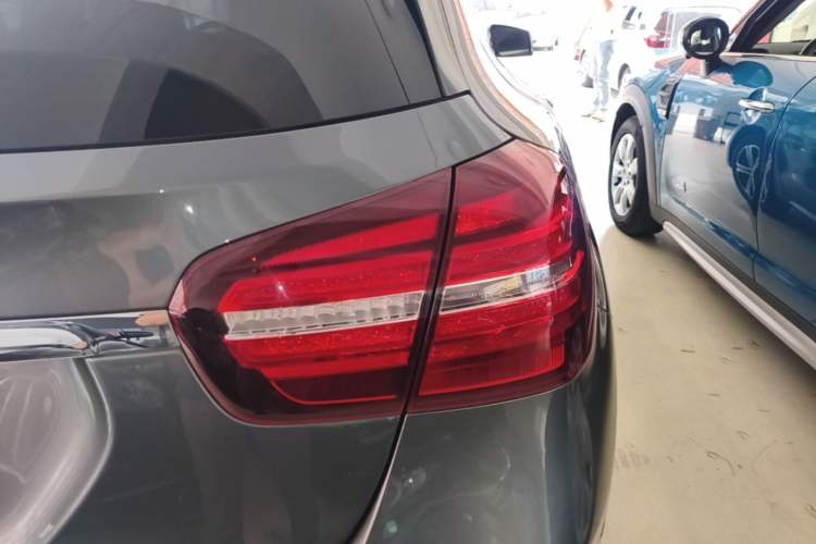 Used Mercedes-Benz GLA 2018 GLA 200 Fashion Model Right Rear Taillight