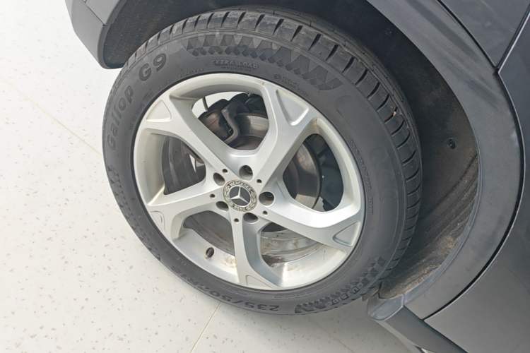 Used Mercedes-Benz GLA 2018 GLA 200 Sport Edition Right Rear Wheel Hub