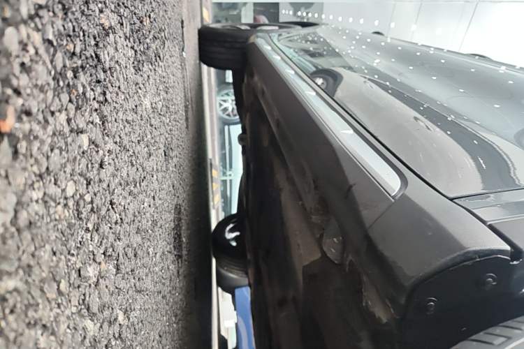 Used Mercedes-Benz GLA 2018 GLA 200 Fashion Model Right Side Sill