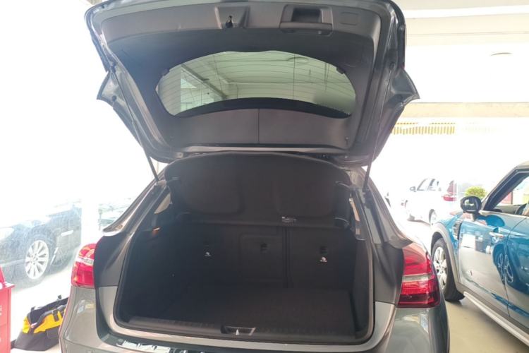 Used Mercedes-Benz GLA 2018 GLA 200 Fashion Model Trunk