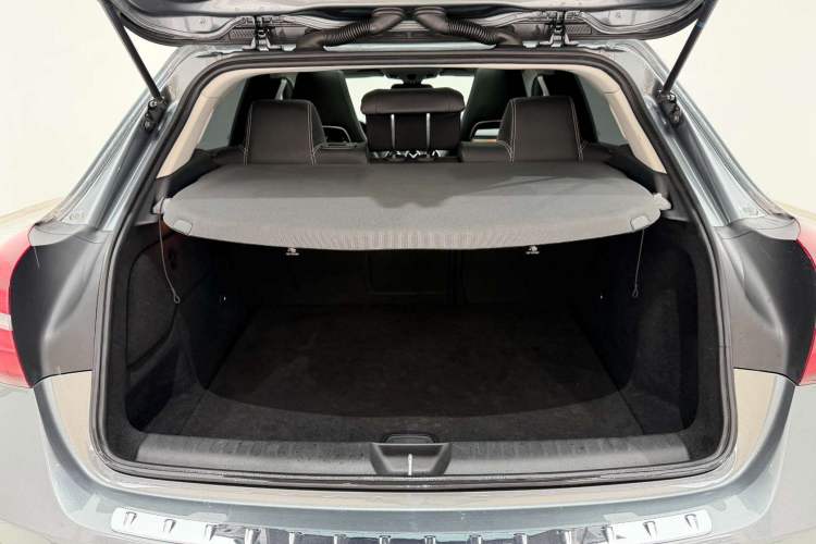 Used Mercedes-Benz GLA 2018 GLA 200 Fashion Model Trunk