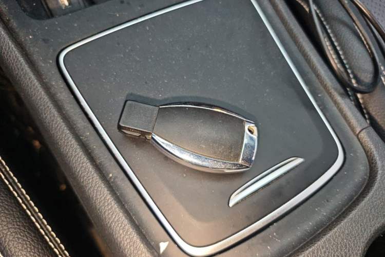 Used Mercedes-Benz GLA 2018 GLA 200 Fashion Model Vehicle Key