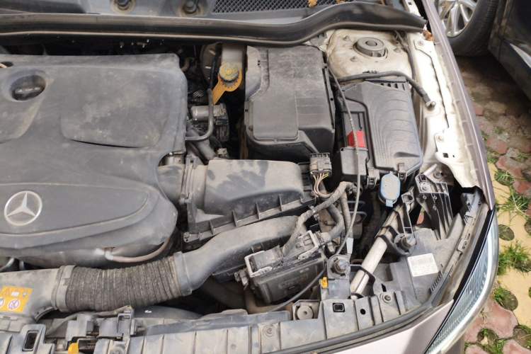 Used Mercedes-Benz GLA 2018 GLA 200 Sport Edition Engine Bay Left