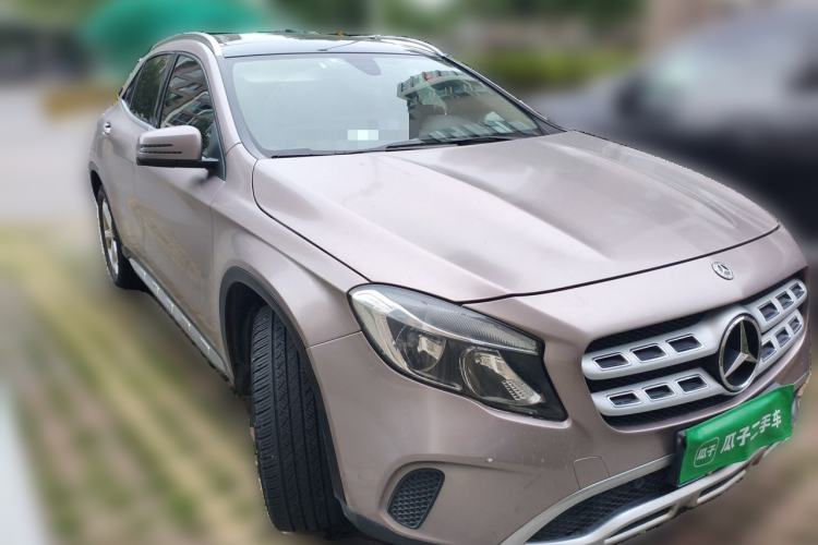 Used Mercedes-Benz GLA 2018 GLA 200 Sport Edition Front Right 45 Deg
