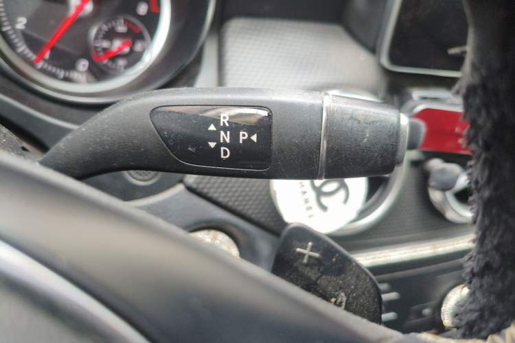 Used Mercedes-Benz GLA 2018 GLA 200 Sport Edition Gear Lever