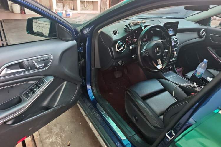 Used Mercedes-Benz GLA 2018 GLA 200 Fashion Model Driver Seat