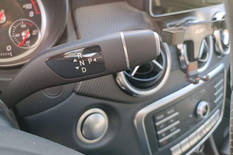 Used Mercedes-Benz GLA 2018 GLA 200 Sport Edition Gear Lever