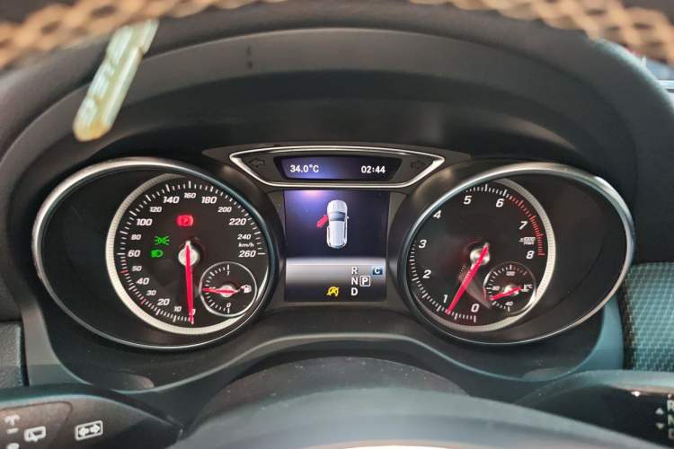 Used Mercedes-Benz GLA 2018 GLA 200 Fashion Model Instrument Cluster