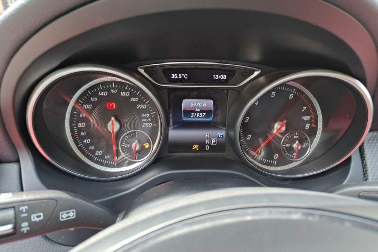 Used Mercedes-Benz GLA 2018 GLA 200 Fashion Model Instrument Cluster