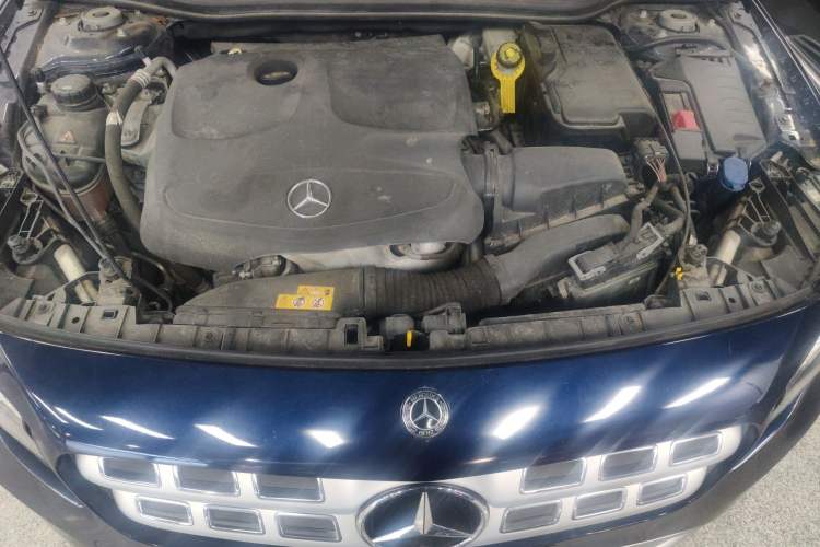 Used Mercedes-Benz GLA 2018 GLA 200 Fashion Model Engine Bay