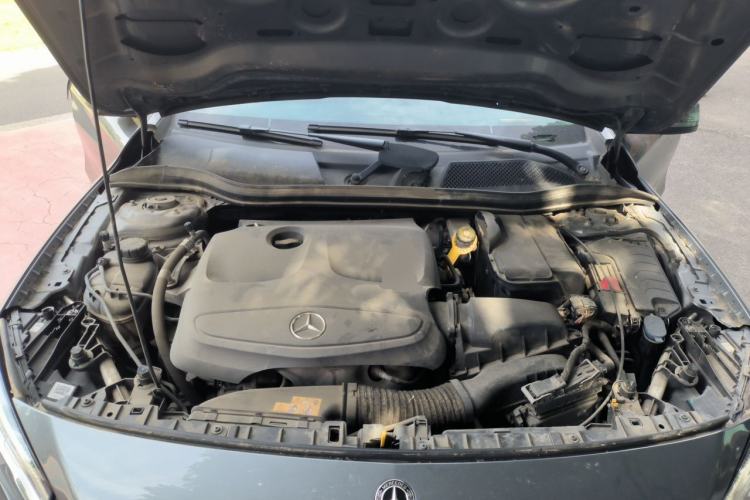 Used Mercedes-Benz GLA 2018 GLA 200 Fashion Model Engine Bay
