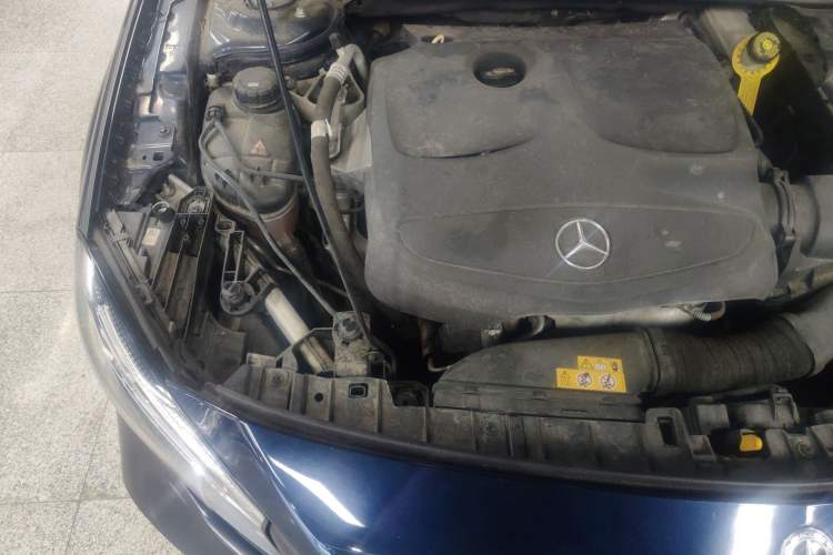 Used Mercedes-Benz GLA 2018 GLA 200 Fashion Model Engine Bay Right
