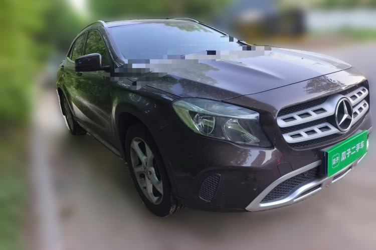Used Mercedes-Benz GLA 2018 GLA 200 Sport Edition Front Right 45 Deg