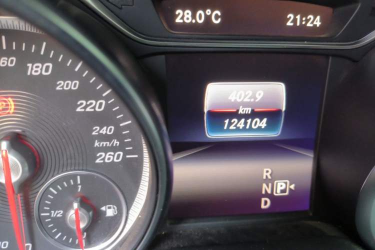 Used Mercedes-Benz GLA 2018 GLA 200 Fashion Model Odometer Close Up
