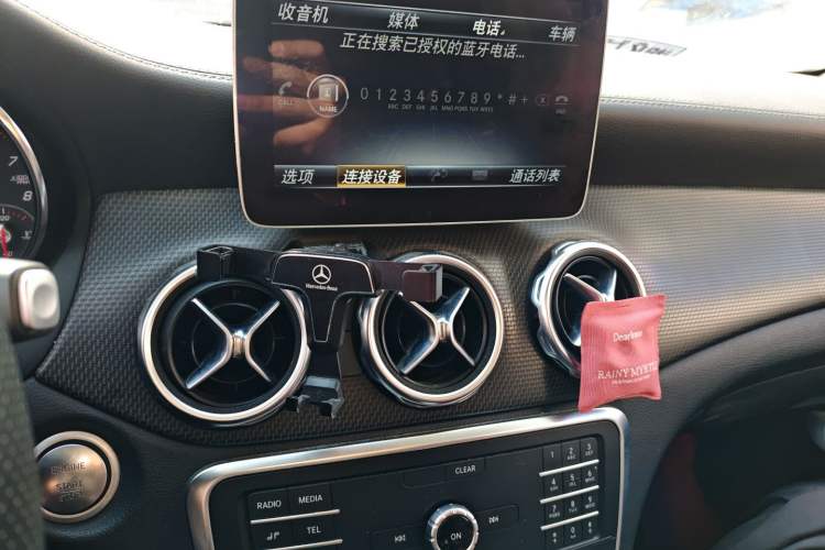 Used Mercedes-Benz GLA 2018 GLA 200 Fashion Model Audio And AC Panel