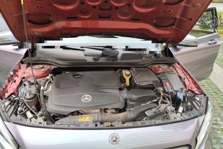 Used Mercedes-Benz GLA 2018 GLA 200 Fashion Model Engine Bay