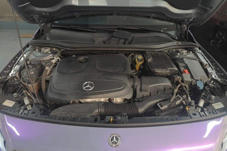 Used Mercedes-Benz GLA 2018 GLA 200 Sport Edition Engine Bay