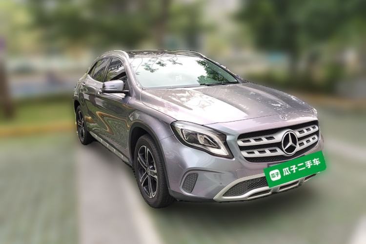 Used Mercedes-Benz GLA 2018 GLA 200 Fashion Model Front Right 45 Deg