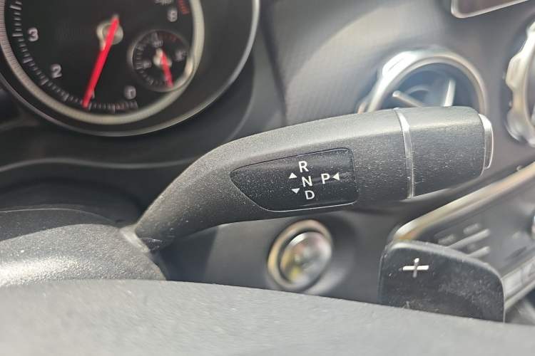 Used Mercedes-Benz GLA 2018 GLA 200 Sport Edition Gear Lever