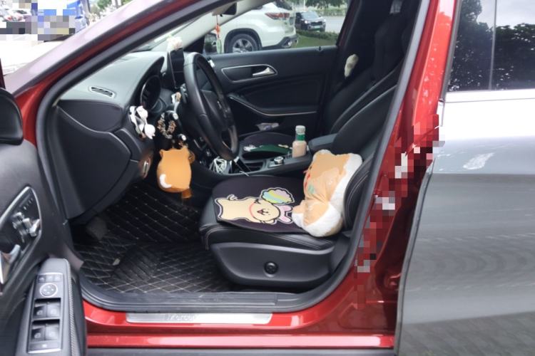 Used Mercedes-Benz GLA 2018 GLA 200 Fashion Model Left Front Seat