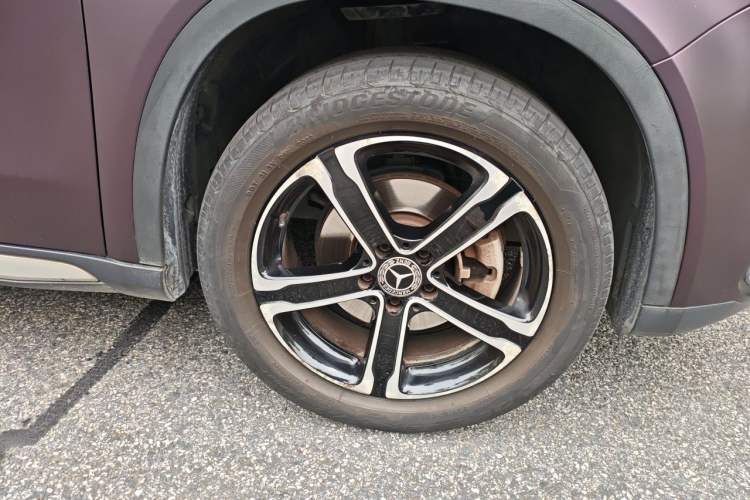 Used Mercedes-Benz GLA 2018 GLA 200 Fashion Model Right Front Wheel Hub