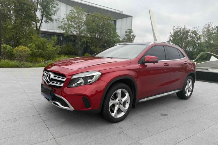 Used Mercedes-Benz GLA 2018 GLA 200 Sport Edition Guazi used car, China used car export, Used car for sale, Used Mercedes-Benz cars, Cheapest cars for sale