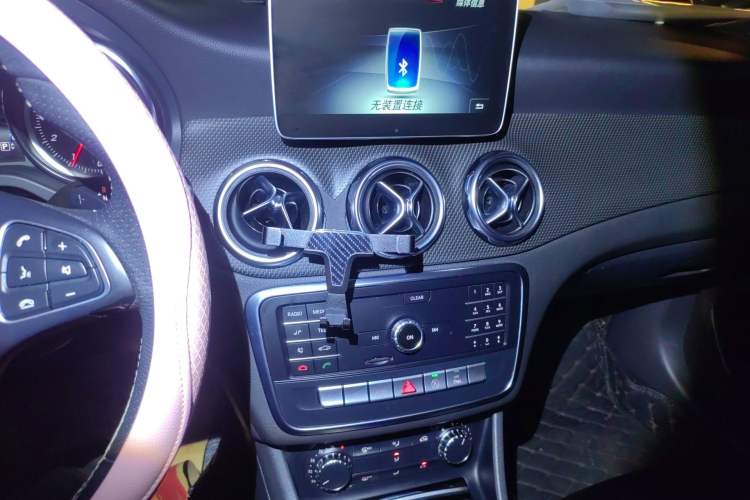 Used Mercedes-Benz GLA 2018 GLA 200 Sport Edition Audio And AC Panel