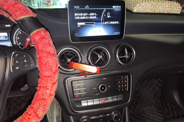 Used Mercedes-Benz GLA 2018 GLA 200 Fashion Model Audio And AC Panel