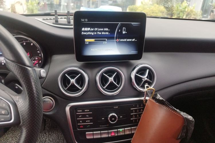 Used Mercedes-Benz GLA 2018 GLA 200 Sport Edition Audio And AC Panel